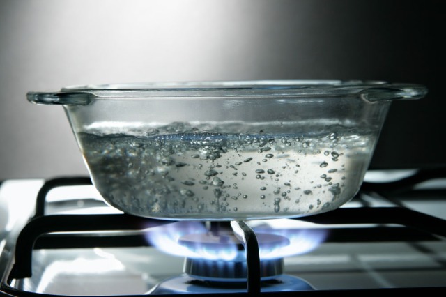 boiling_water_over_stove